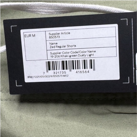 🔥🔥NWT Weekday (ASOS) Zed Regular Fit Shorts | Khaki Green | M | Cotton/Linen - Picture 11 of 11